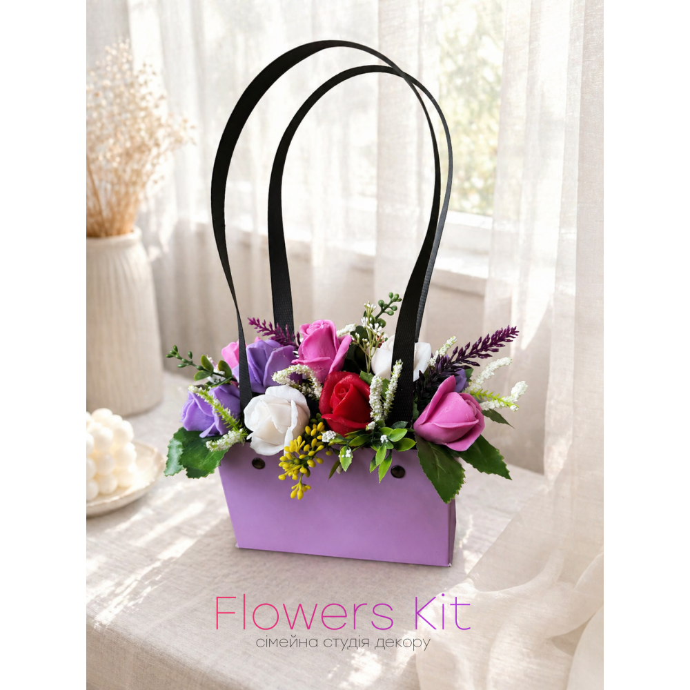 Мини-корзиночка из мыльных роз «Лавандовый акцент»