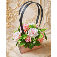 Букет з мильних троянд "Витончена нажність"