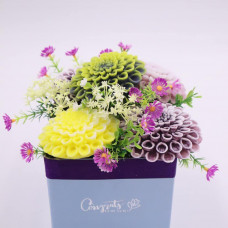 Мыльная композиция из цветов “Красочные хризантемы» в коробке